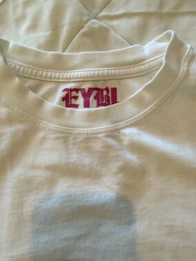 Nike White Short Sleeve Tee with Pink Neck Logo